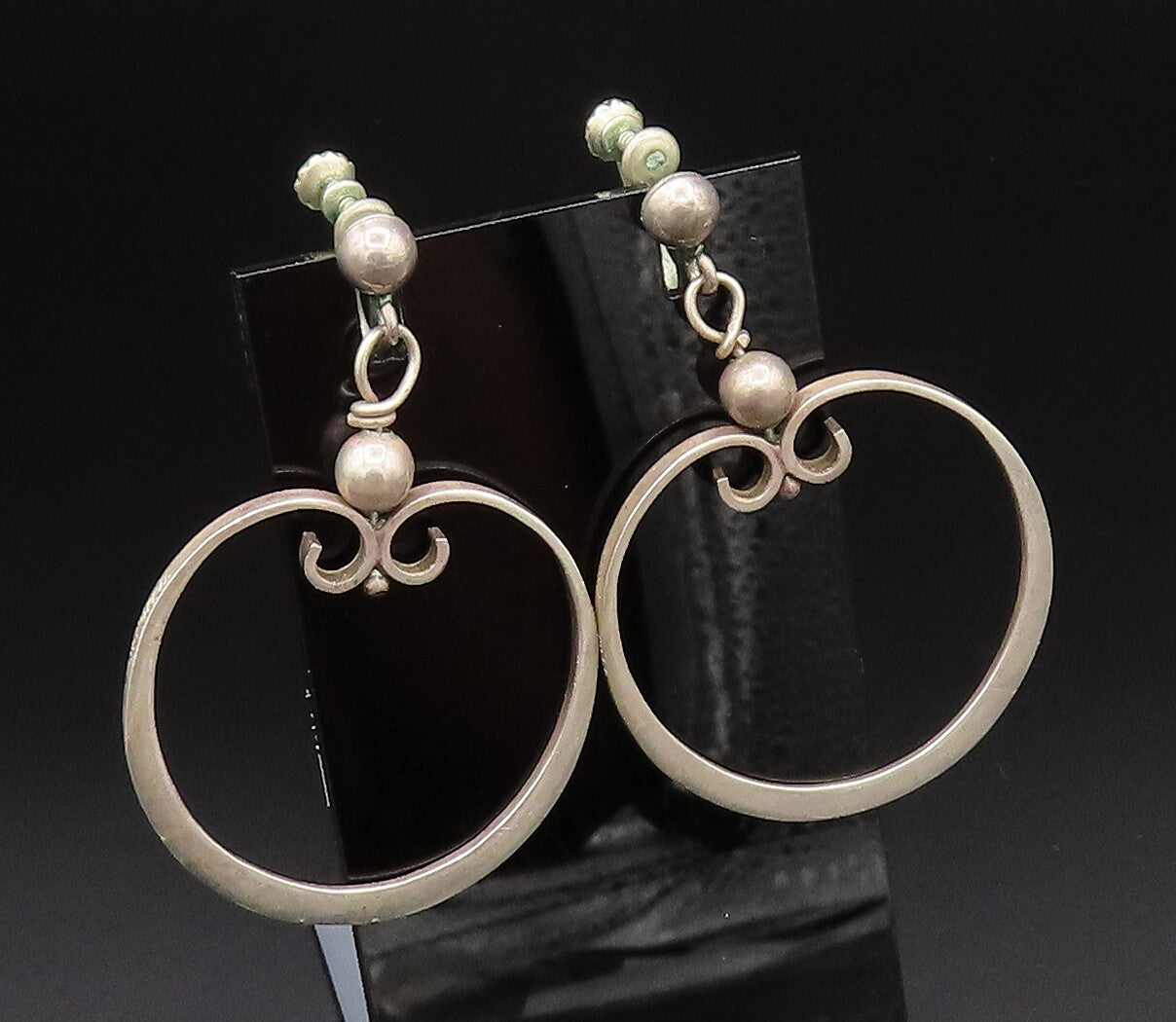925 Silver  Vintage Swirled Circle & Bead Ball Screw Back Earrings  EG12212