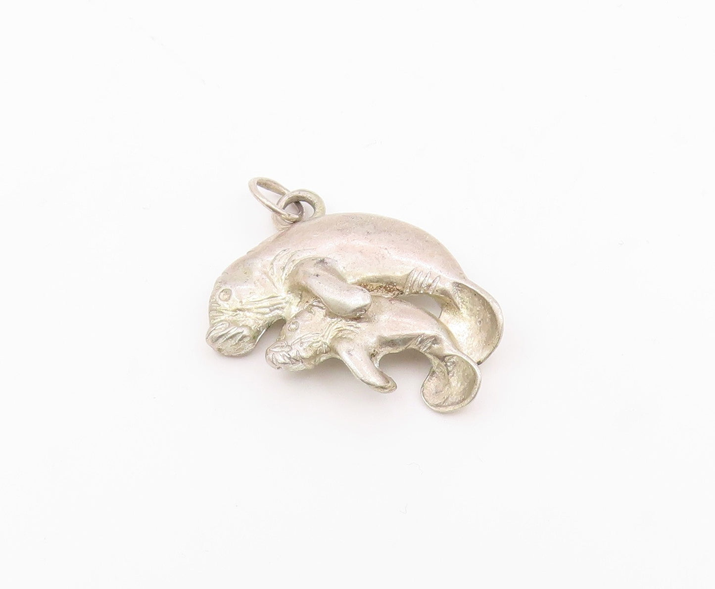 925 Sterling Silver  Vintage Carved Parent & Child Seal Love Pendant  PT21685