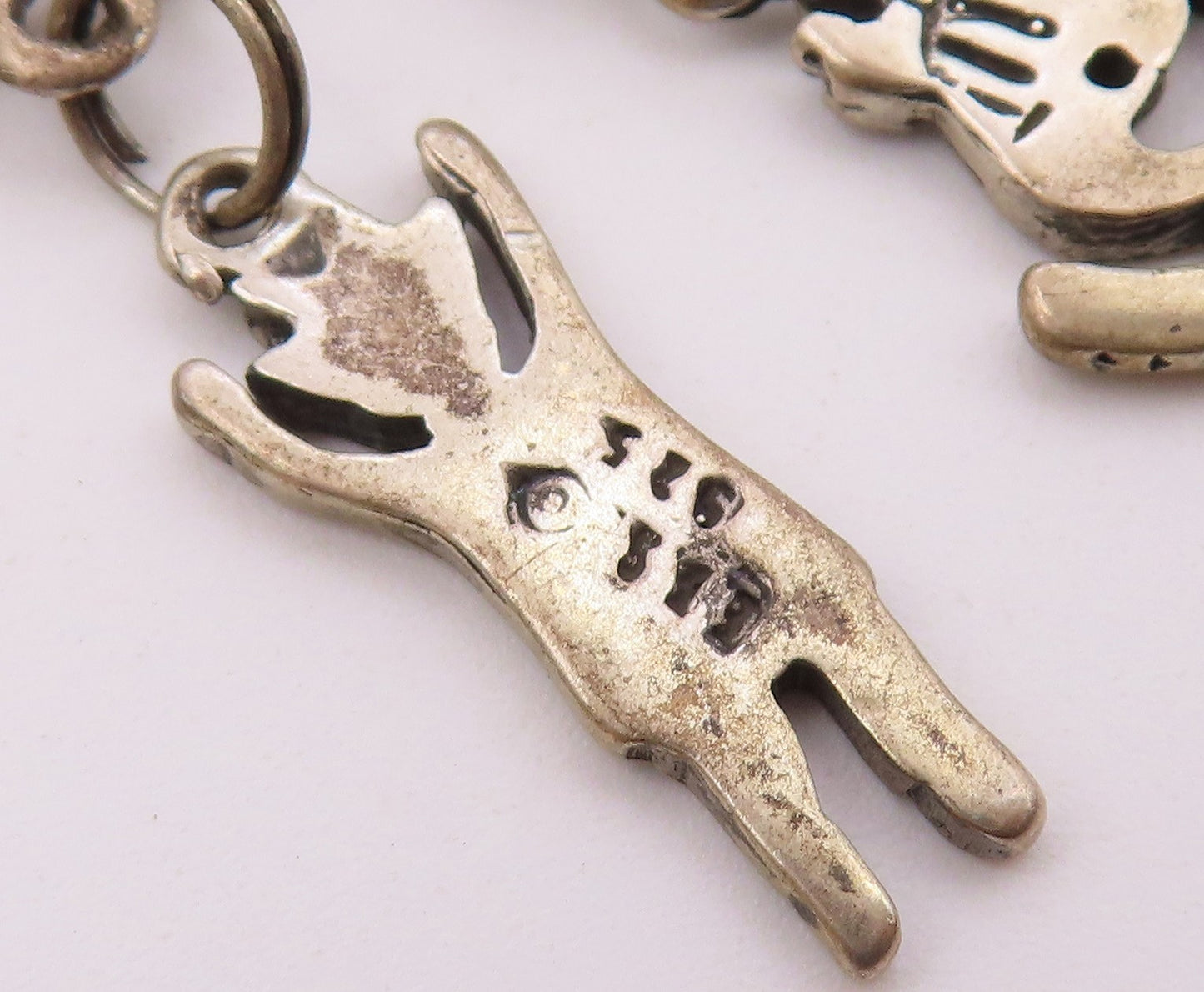 925 Sterling Silver  Vintage School Bus Charmed Children Brooch Pin  BP4061