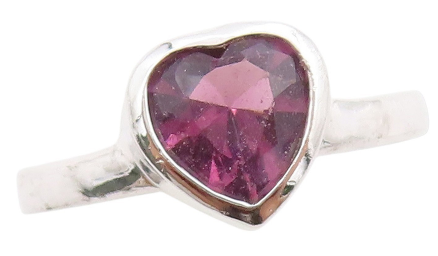925 Sterling Silver Vintage Ring Amethyst Bezel Set Love Heart  Sz 8  RG33638
