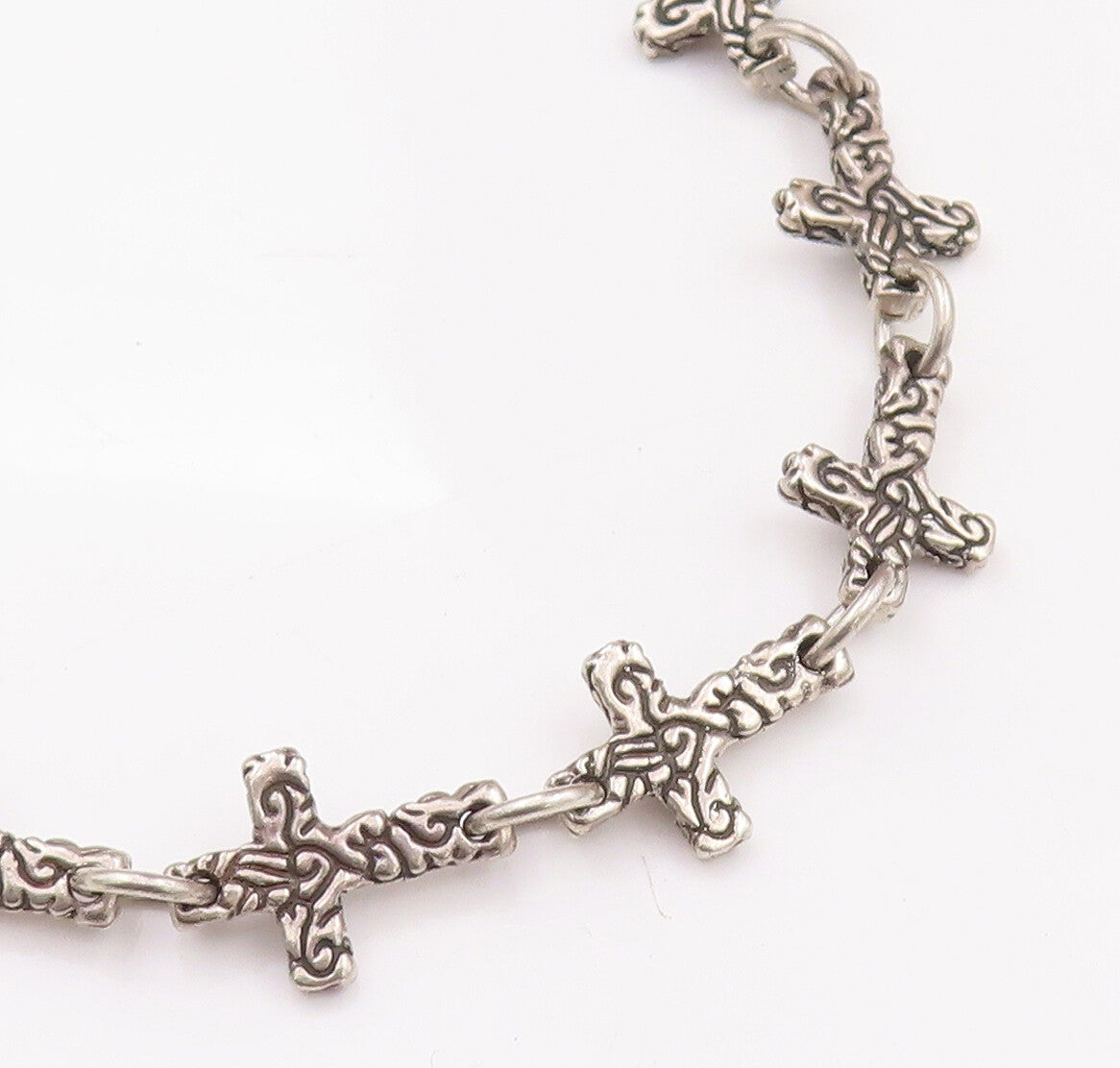 925 Sterling Silver Vintage Necklace Religious Swirly Carved Cross Linked NE4271