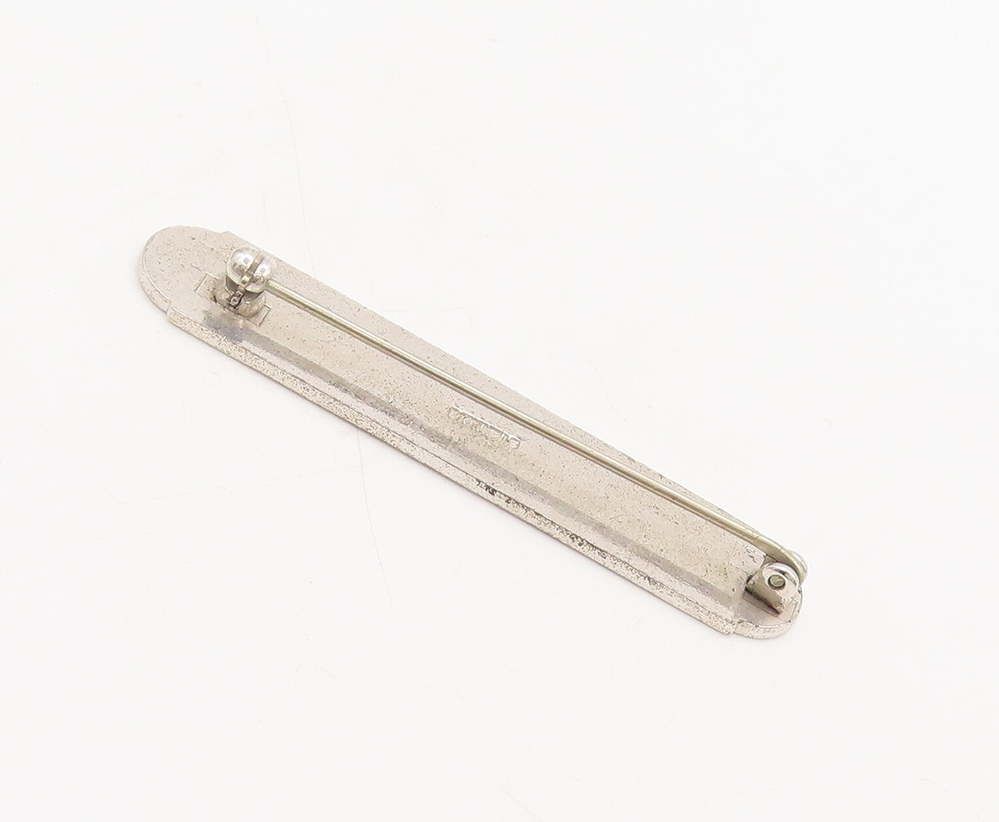 925 Sterling Silver  Vintage MARKSMAN Carved Raised Edge Brooch Pin  BP10434