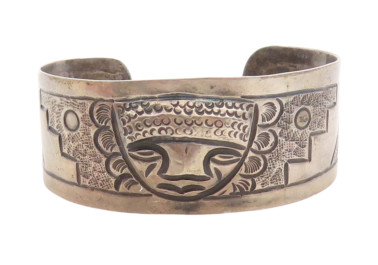 925 Sterling Silver  Vintage Dark Tone Traditional Face Cuff Bracelet  BT1552