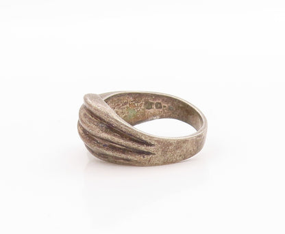 925 Sterling Silver Vintage Ring Dark Tone Carved Ribbon Knot Band Sz 5 RG33547