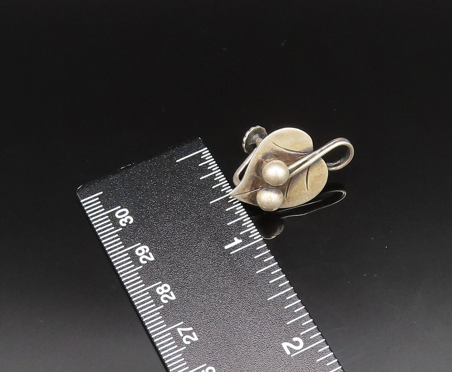 925 Silver  Vintage Antique Cherries Heart Leaf Screw Back Earrings  EG11707