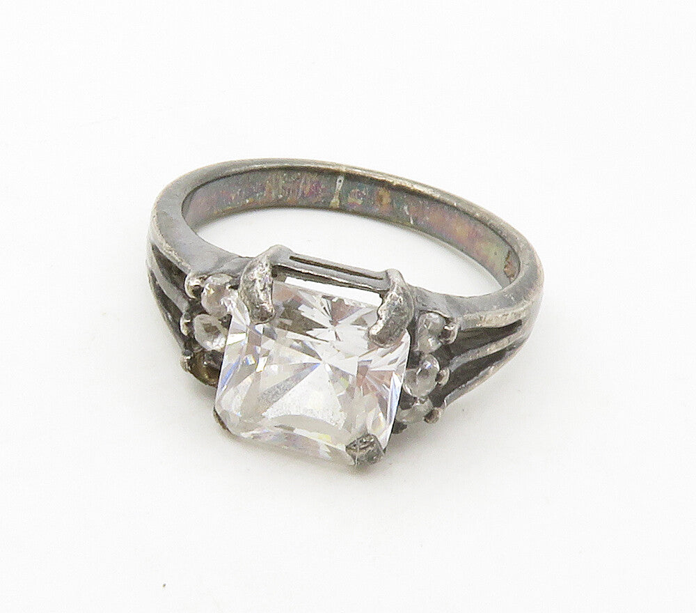 925 Sterling Silver  Vintage Cubic Zirconia Dark Tone Band Ring Sz 7  RG16629