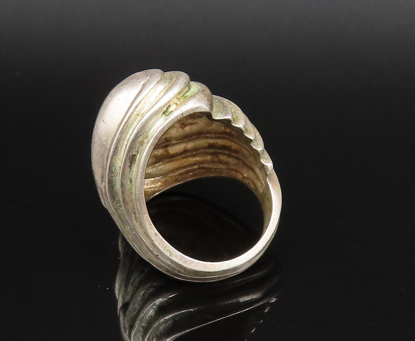 925 Sterling Silver  Vintage Ribbed Dome Bypass Statement Ring Sz 7  RG25827