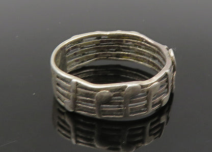 925 Sterling Silver  Vintage Music Notes Motif Band Ring Sz 7  RG22704