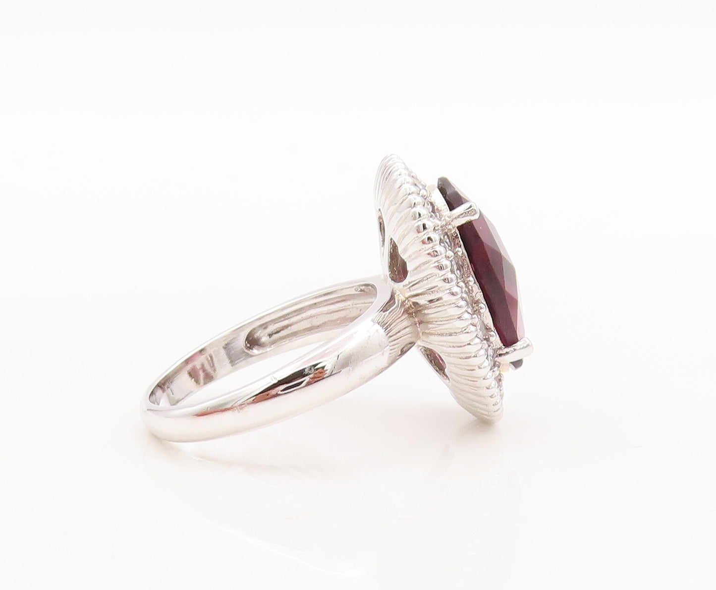 925 Sterling Silver Vintage Ring Oval Cut Amethyst Halo Topaz  Sz 7.5  RG29480