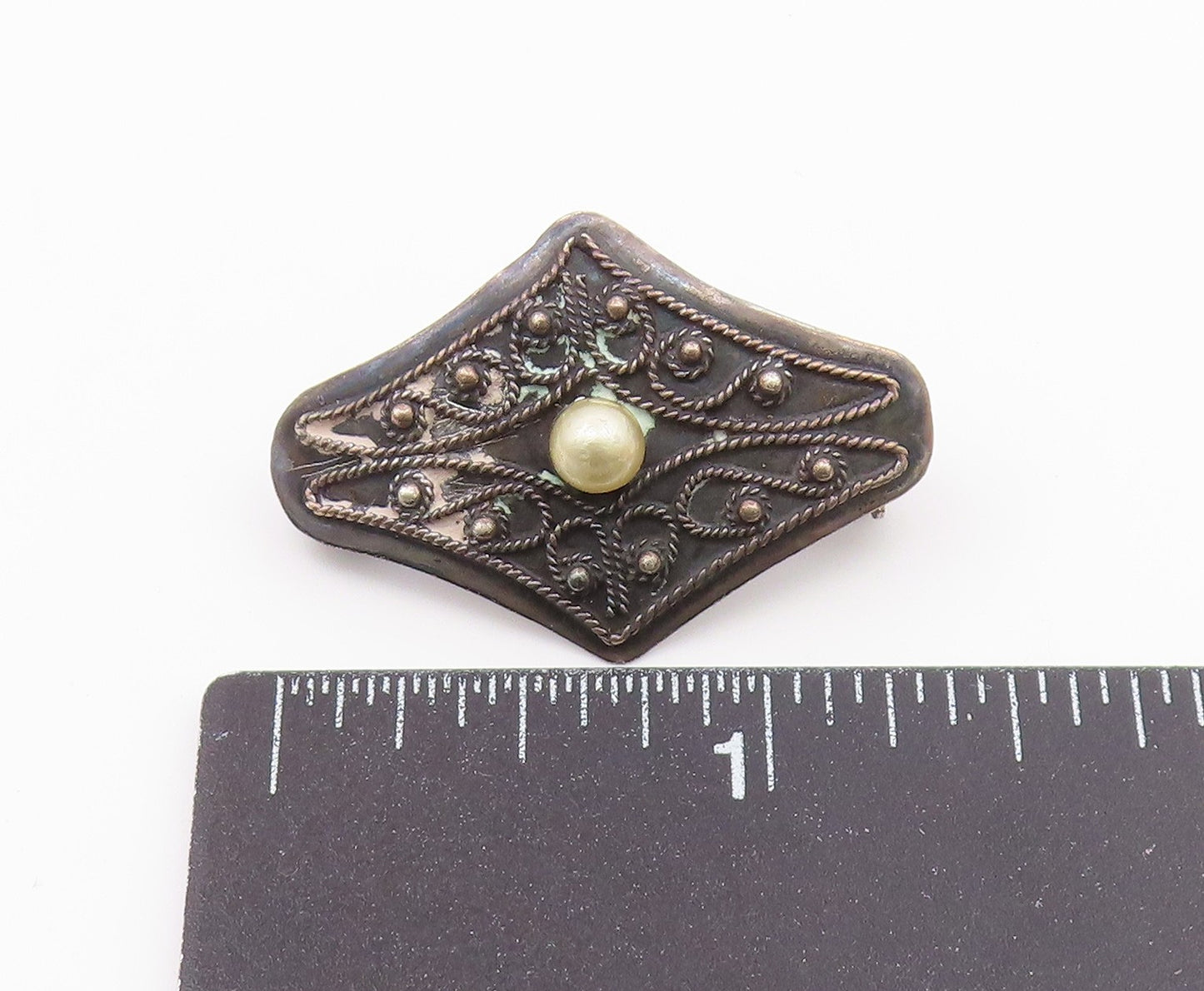 925 Sterling Silver  Vintage Petite Pearl Twist Pattern Brooch Pin  BP8191