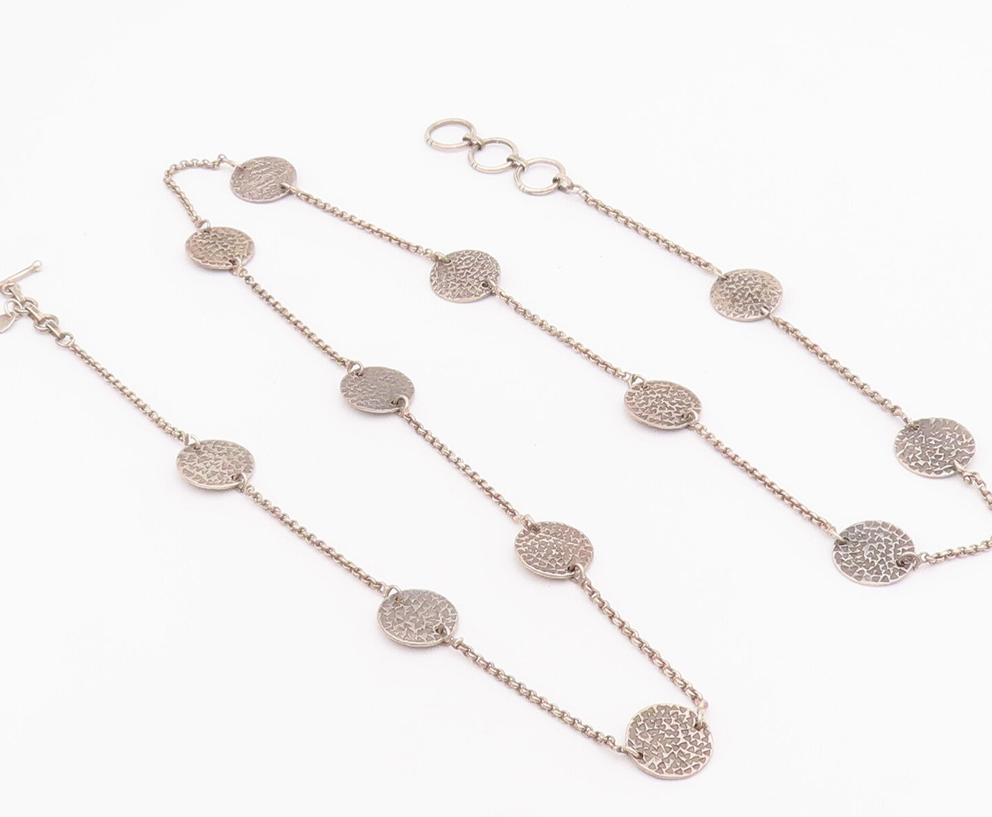 925 Sterling Silver Vintage Necklace Minimalist Circular Dented Chained   NE4250