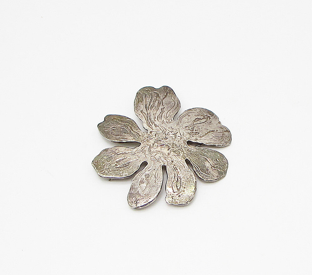 925 Sterling Silver  Vintage Hammered Carved Floral Clip  TR1017