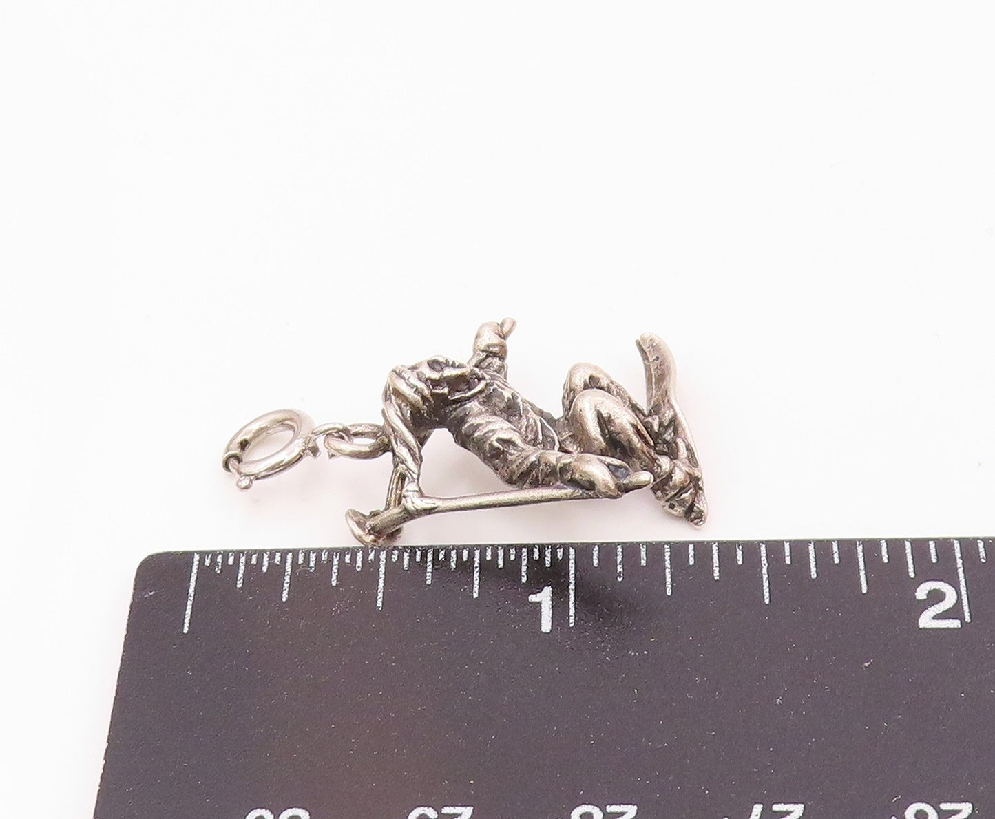 DANECRAFT 925 Sterling Silver  Vintage Skiing Man Sports Motif Pendant PT17722