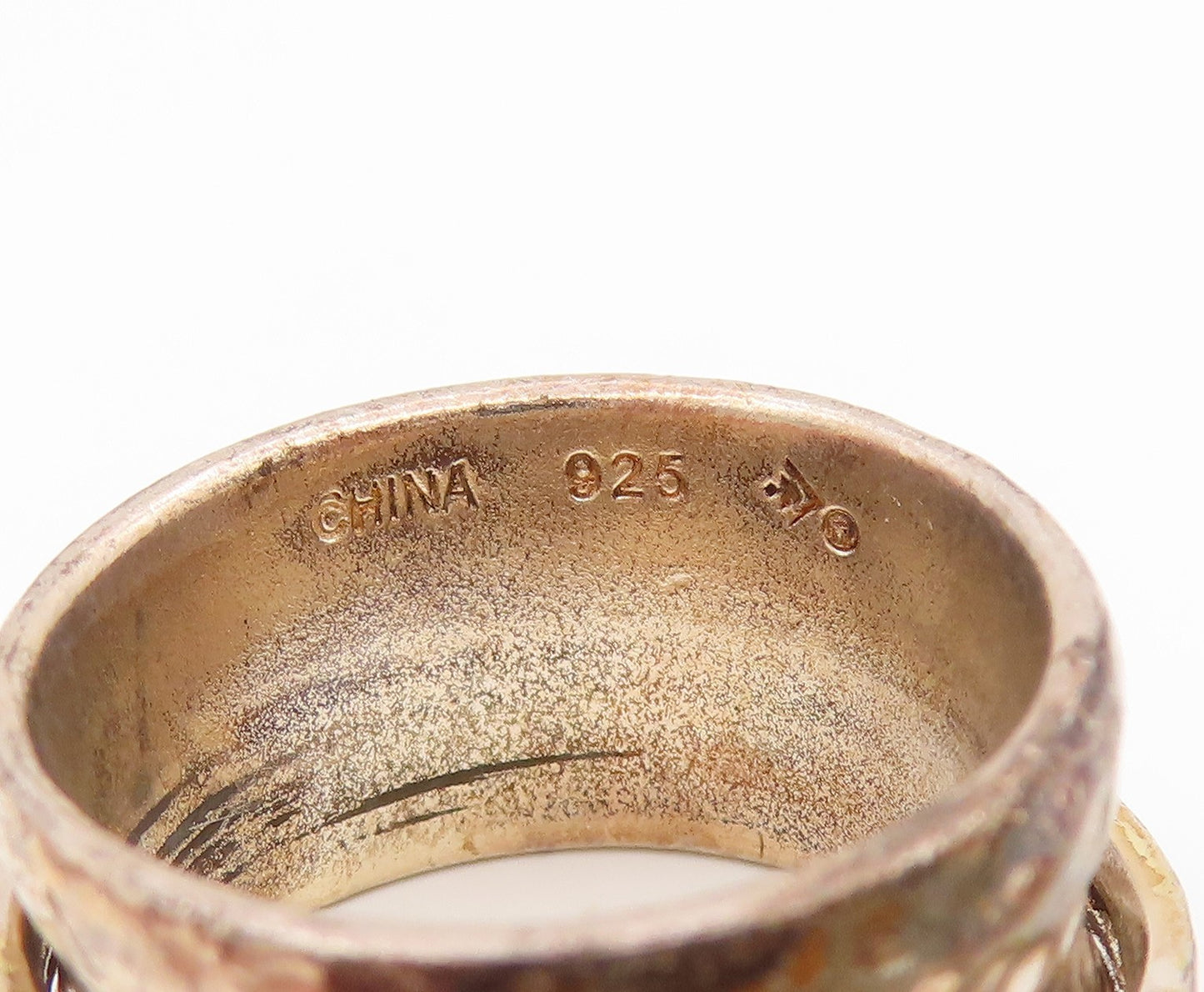 925 Sterling Silver Vintage Ring SILPADA Two Tone Hammered Band  Sz 7.5  RG36009