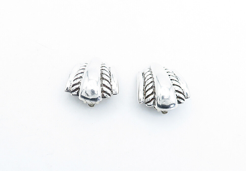 925 Sterling Silver  Vintage Shiny Fluted Design Non Pierce Earrings  EG2407