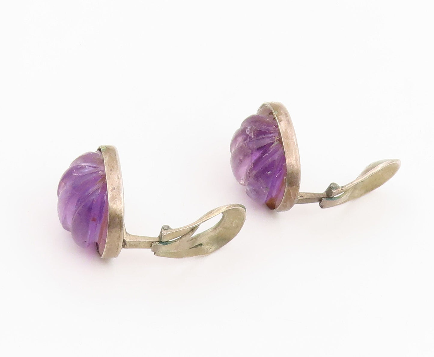 925 Sterling Silver Vintage Earrings Carved Amethyst Button Clip On  EG14131