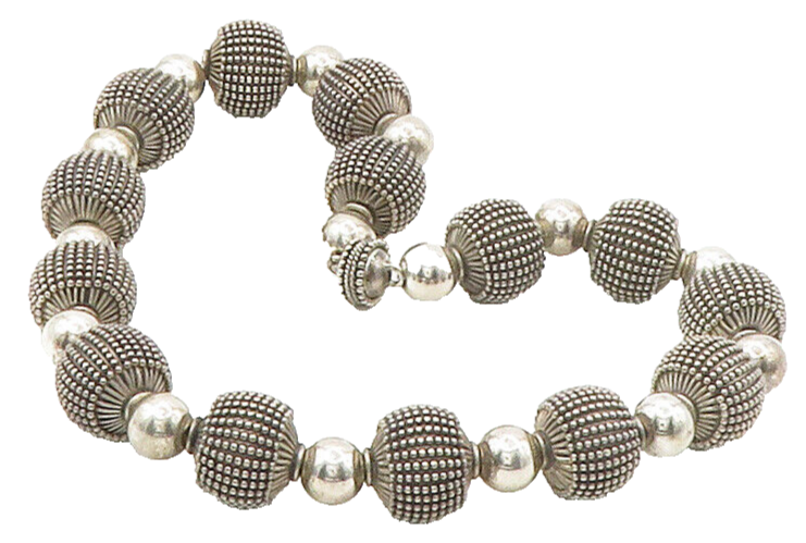 925 Sterling Silver  Vintage Large Shiny Bubble Beaded Chain Necklace  NE2659