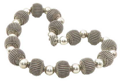 925 Sterling Silver  Vintage Large Shiny Bubble Beaded Chain Necklace  NE2659