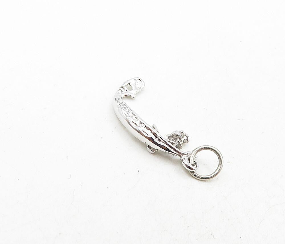925 Sterling Silver  Vintage Petite Shiny Gondola Boat Motif Pendant  PT6840