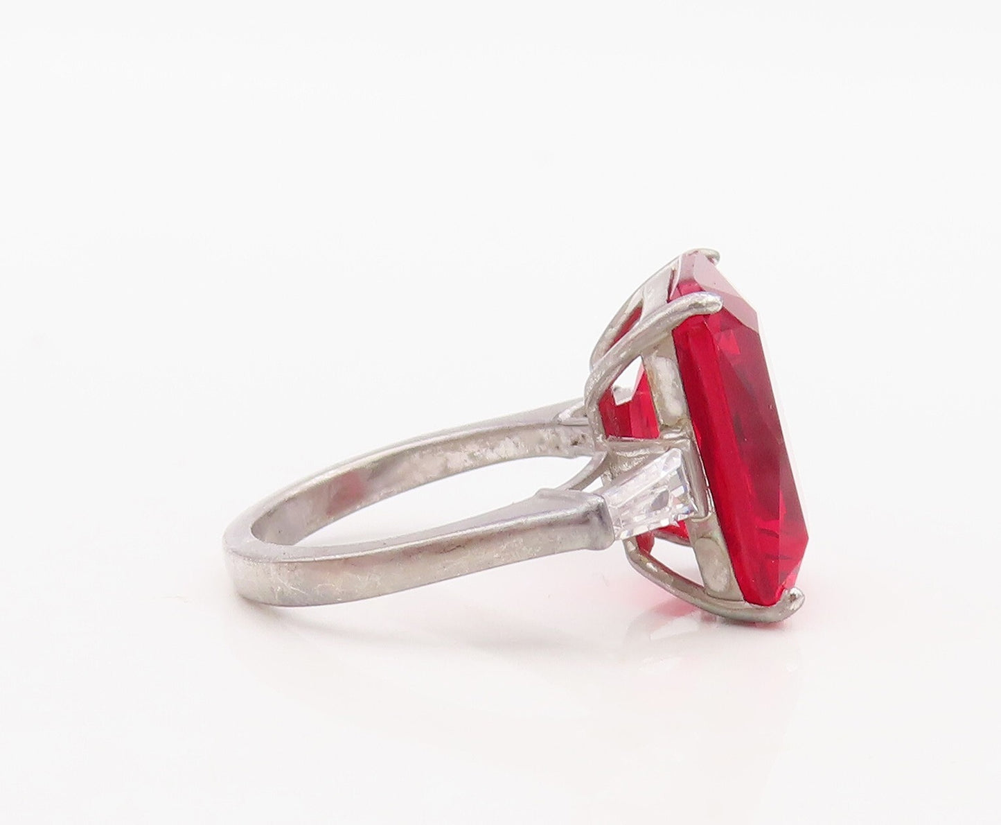 925 Sterling Silver Vintage Ring Rectangle Cut Red & White CZ  Sz 6.5  RG30046