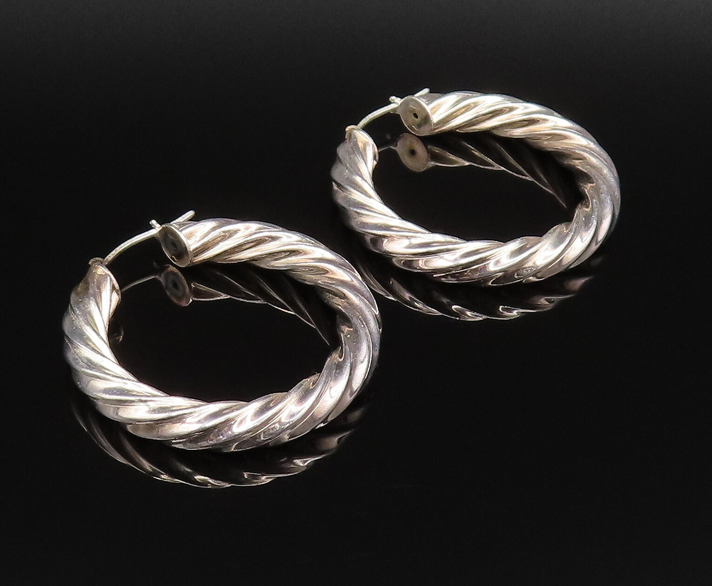925 Sterling Silver  Vintage Fancy Polished Twisted Hoop Earrings  EG12048