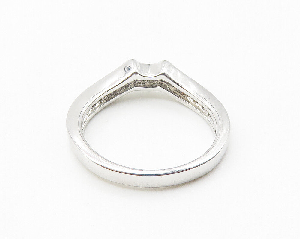 925 Sterling Silver  Petite White Topaz Shiny Band Ring Sz 7  RG10270