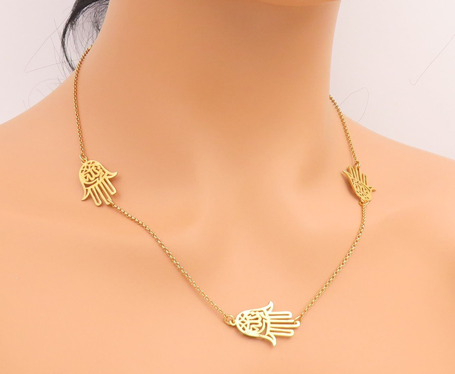 925 Sterling Silver Vintage Necklace Gold Plated Hamsa Hand Cutout Chain  NE4895