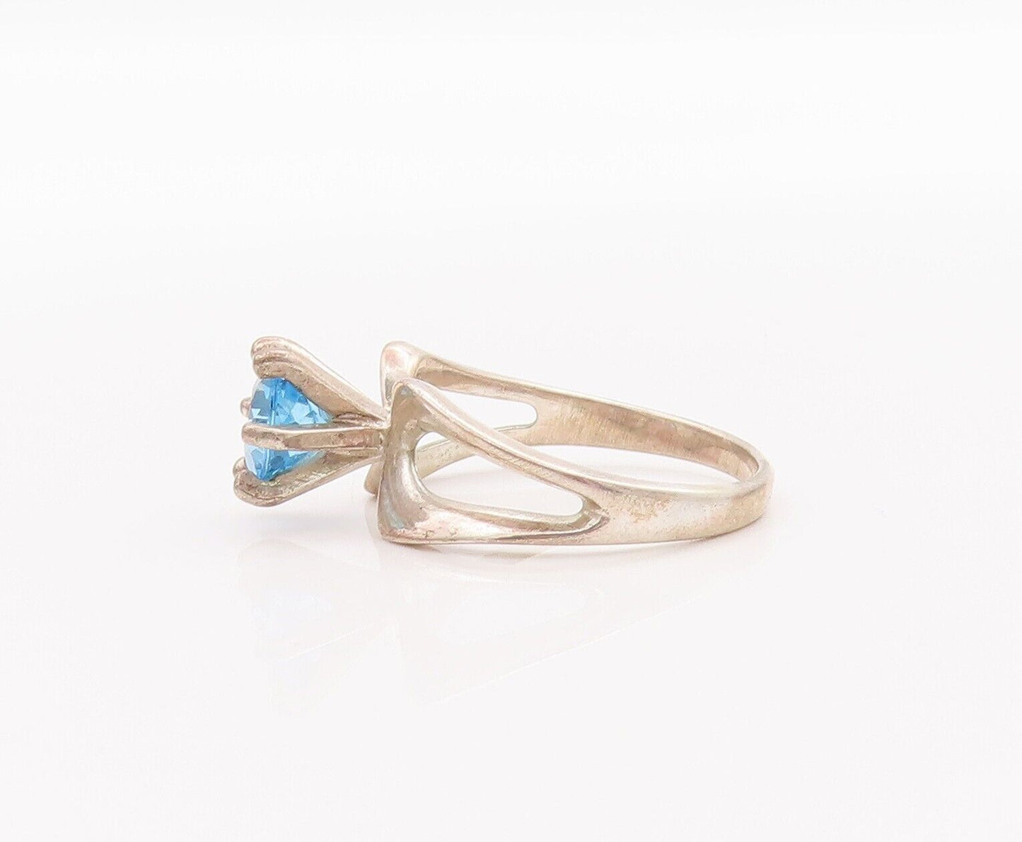 925 Sterling Silver Vintage Ring Designer Cutout Round Cut Blue CZ Sz 8 RG28190
