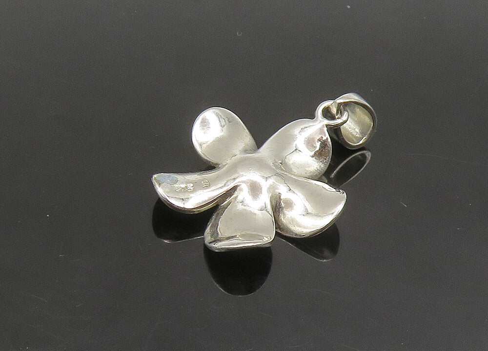 925 Sterling Silver  Vintage Cubic Zirconia Flower Motif Pendant  PT19316