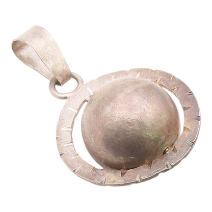 925 Sterling Silver  Vintage Etched Detail Sphere Pendant (SPINS)  PT18581