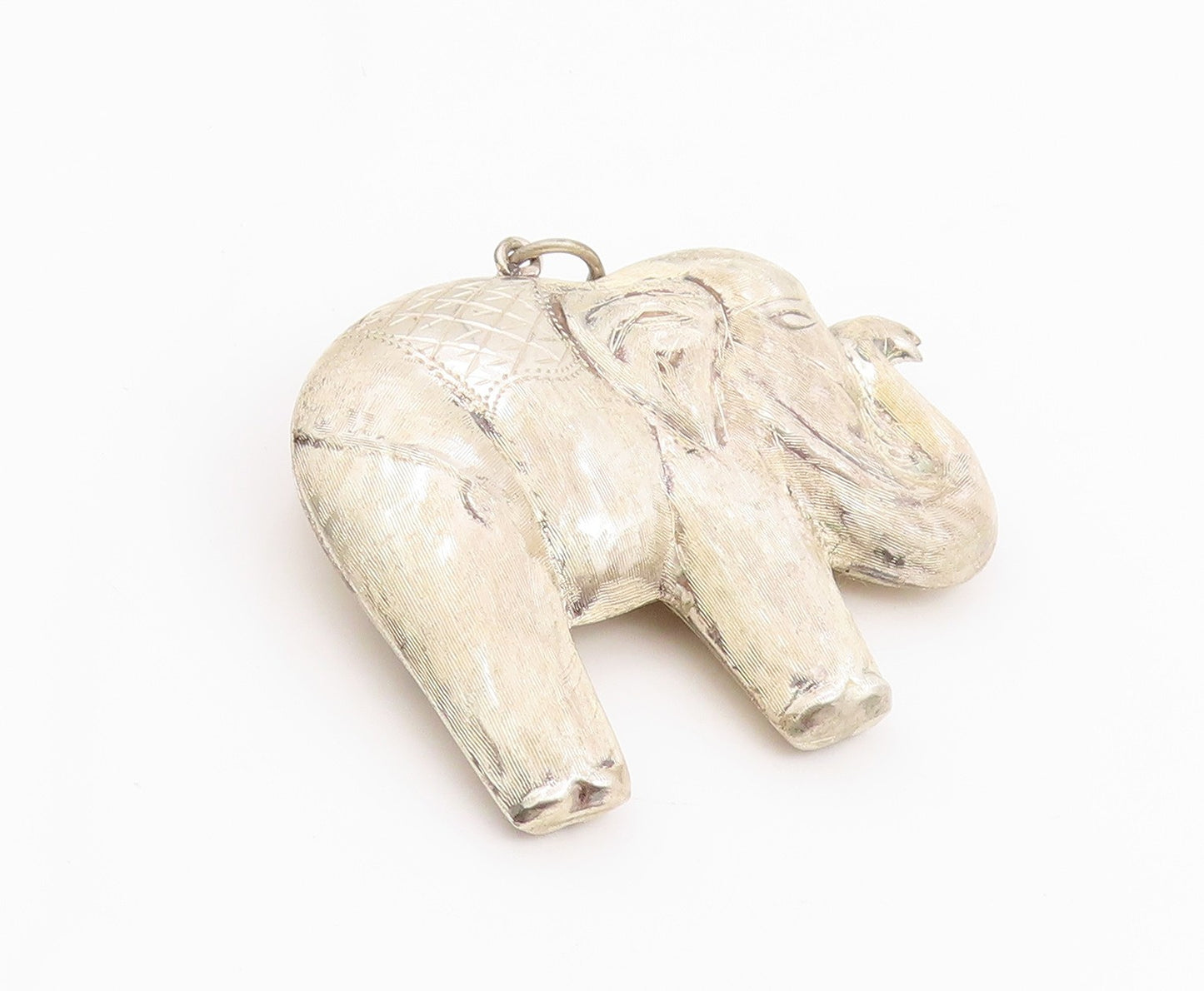 925 Sterling Silver Vintage Pendant Classic Etched Majestic Elephant  PT26011