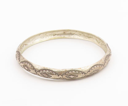 925 Sterling Silver Vintage Bracelet WILBUR TRACY NAVAJO Floral Bangle  BT12159