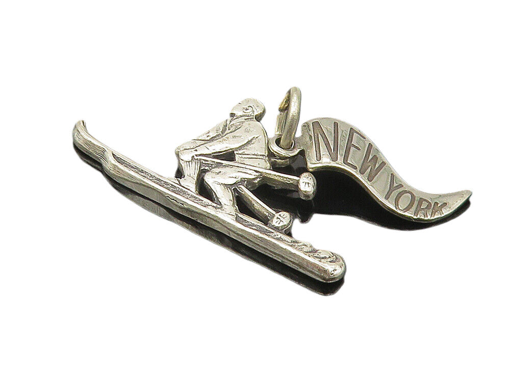 925 Sterling Silver  Vintage Skiing Person New York Sports Pendant  PT9083