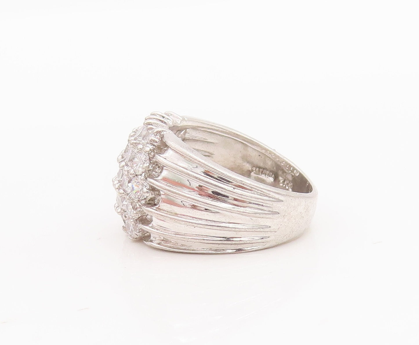 925 Sterling Silver Vintage Ring Solid Domed Grooved CZ Inlay  Sz 6  RG28685
