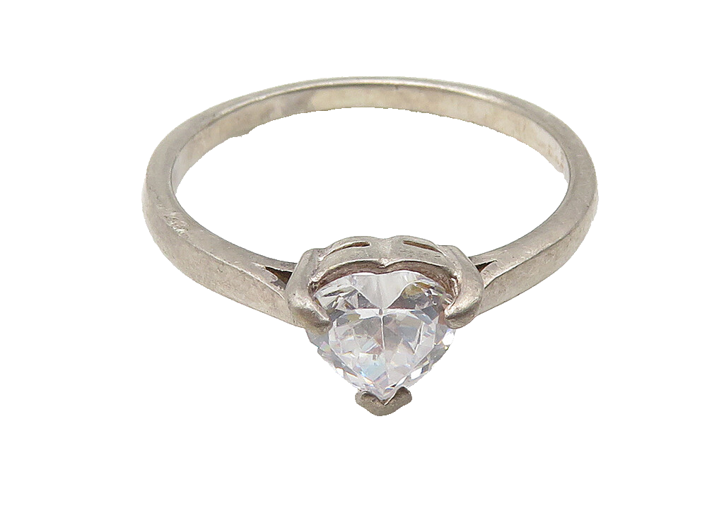 925 Sterling Silver  Vintage Cubic Zirconia Heart Solitaire Ring Sz 8  RG10437