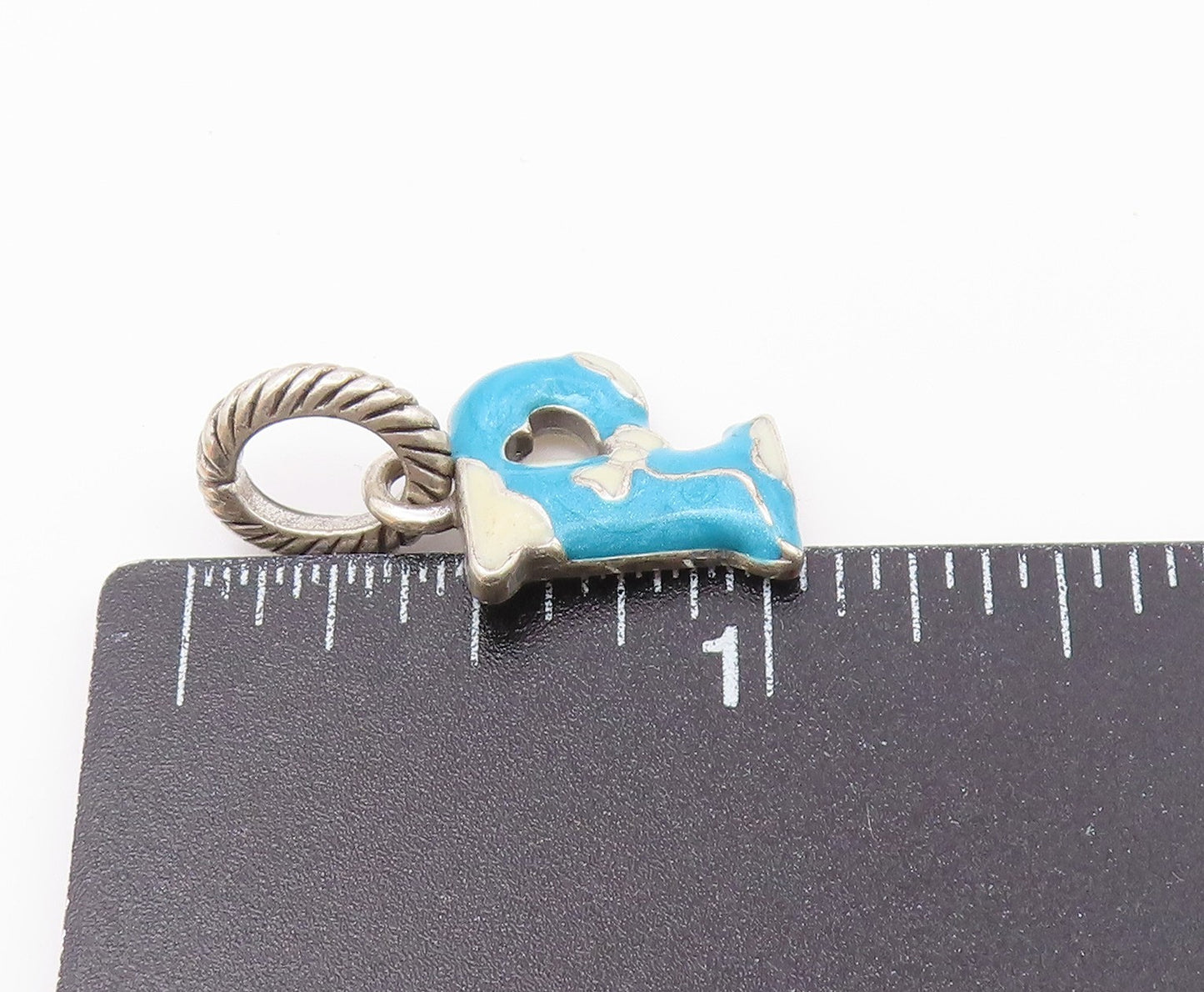 925 Sterling Silver  Vintage Enamel P Initial Twist Bail Pendant  PT18874