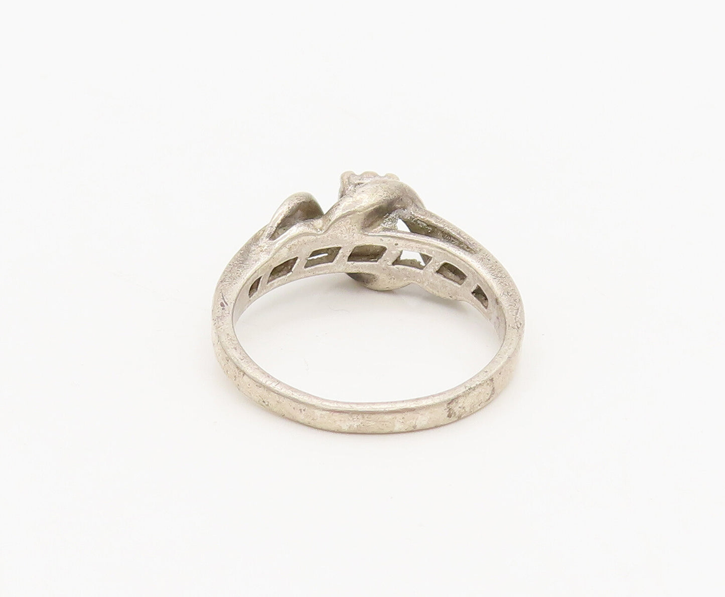 925 Sterling Silver  Vintage Minimalist Swirly Cut Diamonds Ring Sz 7  RG27012