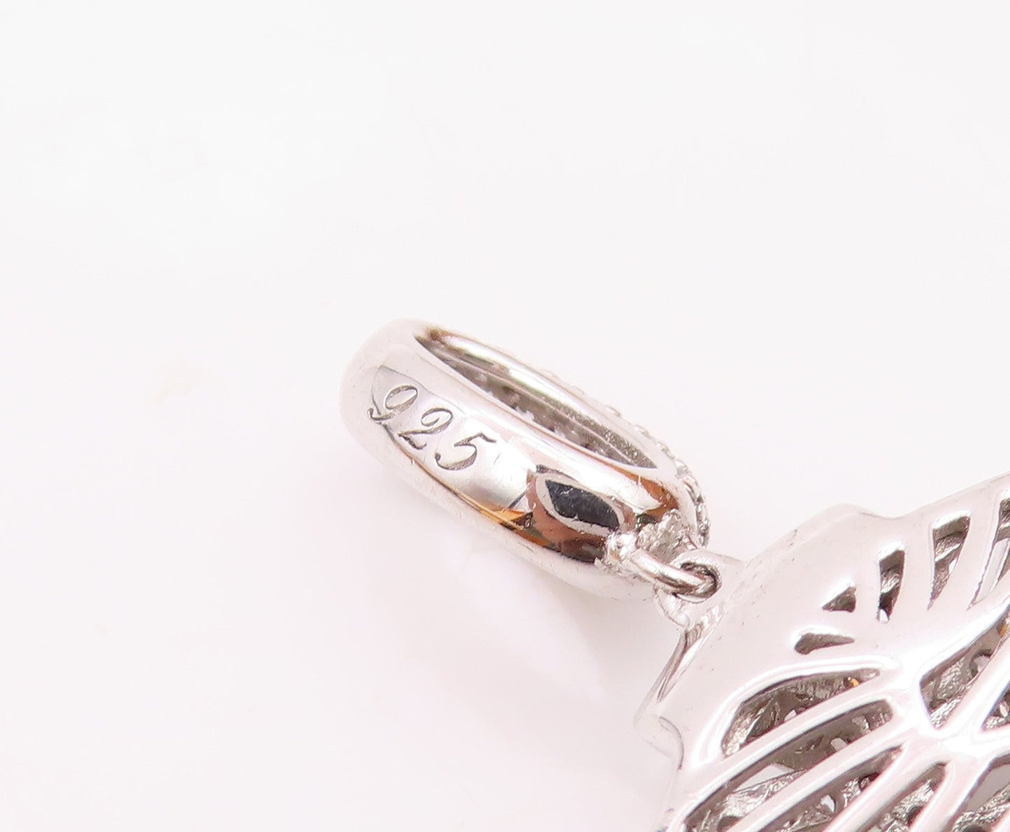 925 Sterling Silver  Vintage Sparkly Topaz 3D Zig Zag Pendant  PT20384
