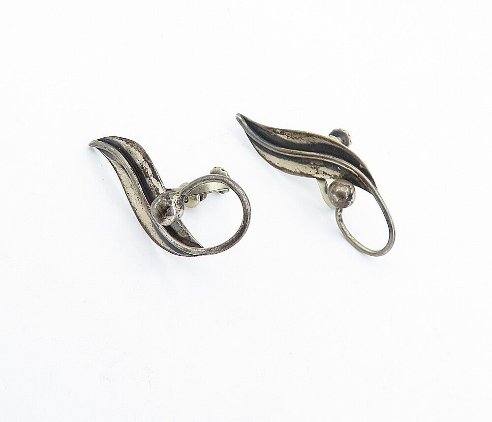 MEXICO 925 Sterling Silver  Vintage Single Leaf Non Pierce Earrings  EG2311