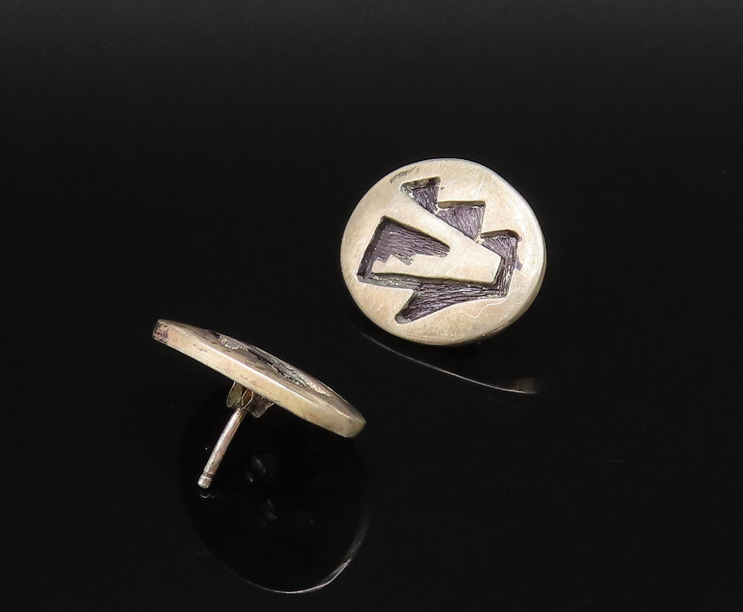 NAVAJO 925 Sterling Silver Vintage Carved Abstract Oval Stud Earrings EG12151