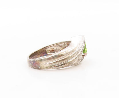 925 Sterling Silver Vintage Ring Designer Grooved Triangle Peridot Sz 8  RG30768
