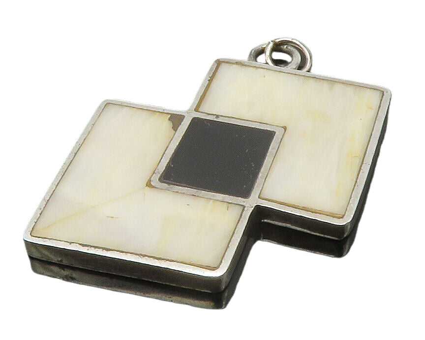 925 Sterling Silver  Vintage Handmade Black Onyx & White Agate Pendant PT10419