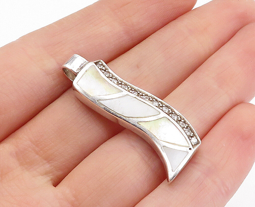 925 Sterling Silver  Vintage Mother Of Pearl & Topaz Striped Pendant  PT3350