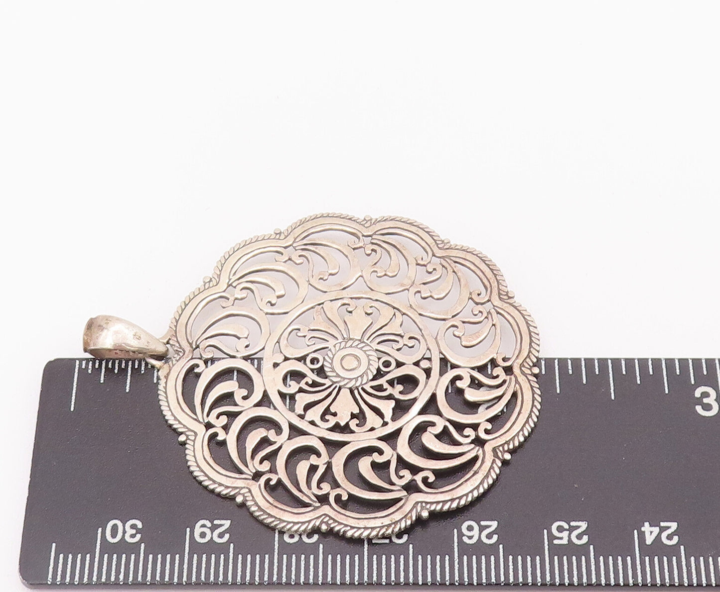 925 Sterling Silver Vintage Pendant Swirly Cutout Floral Circular Patten PT22831
