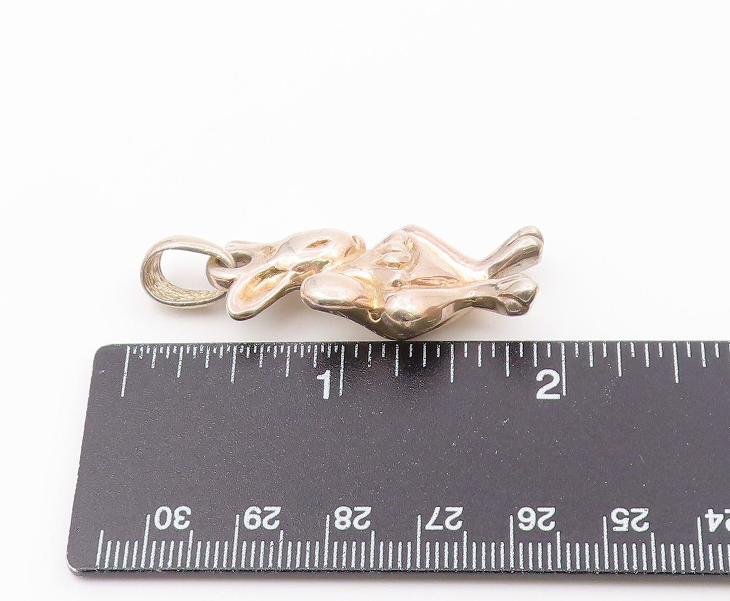 925 Sterling Silver  Vintage Shiny Hollow Kangaroo Animal Pendant  PT19790