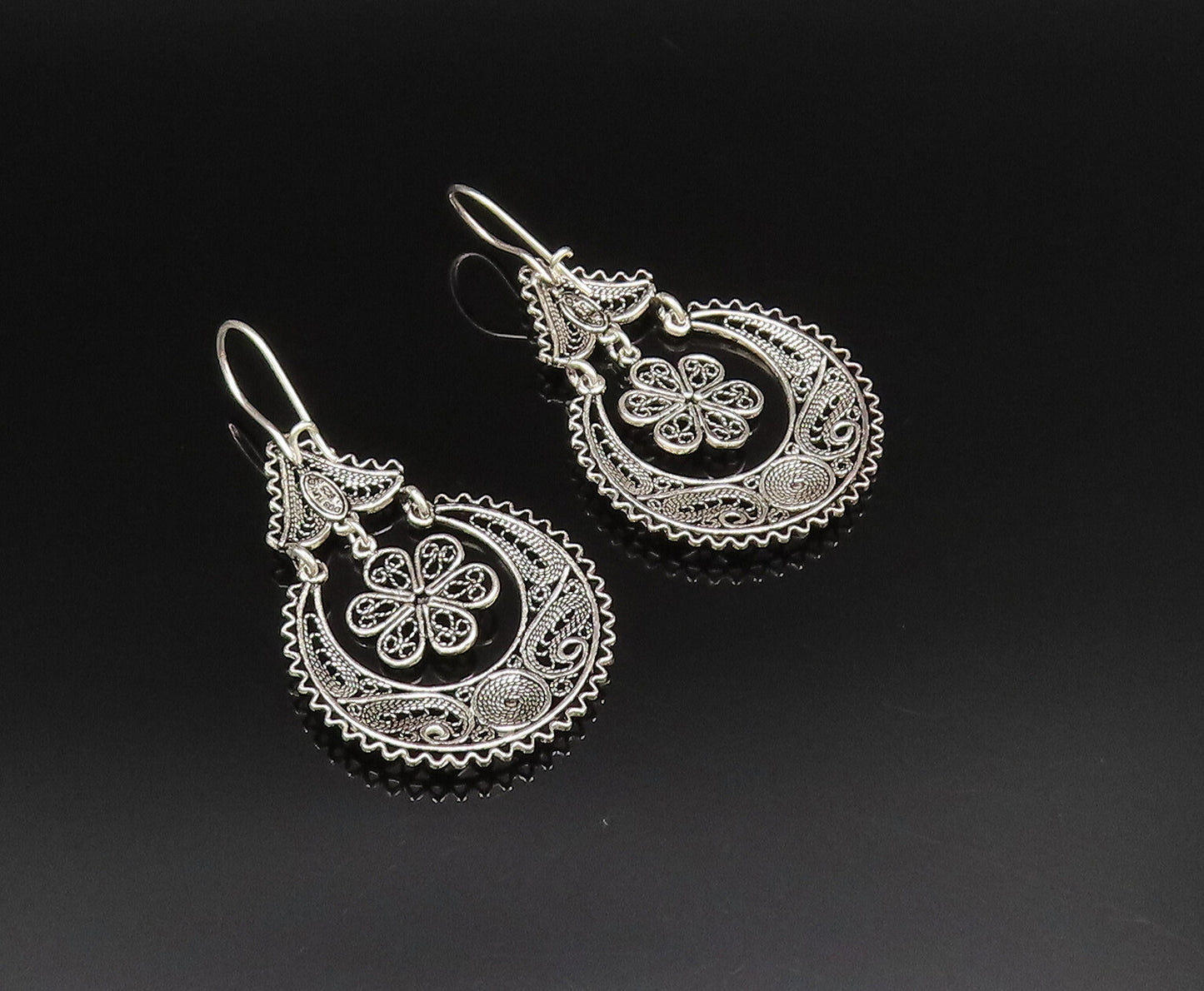 925 Silver  Vintage Wavy Edge Rope Twist Spirals Floral Earrings  EG12056