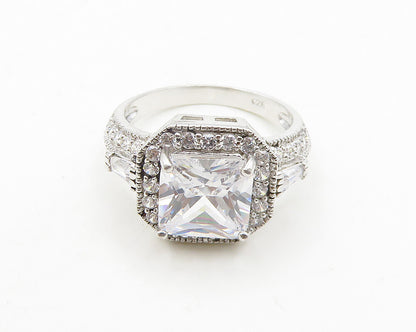 925 Sterling Silver   Sparkling Cubic Zirconia Band Ring Sz 6  RG19147