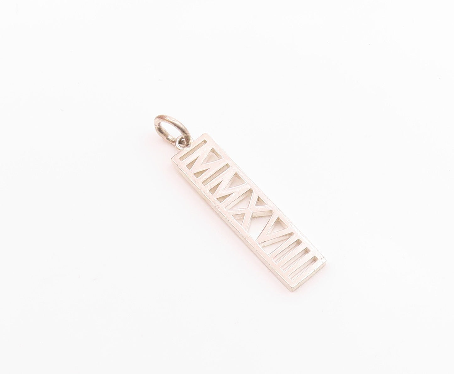 925 Sterling Silver Vintage Carved Roman Numbers 2018 Linear Pendant  PT21291
