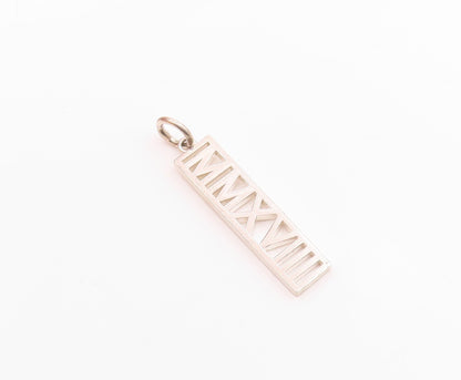 925 Sterling Silver Vintage Carved Roman Numbers 2018 Linear Pendant  PT21291