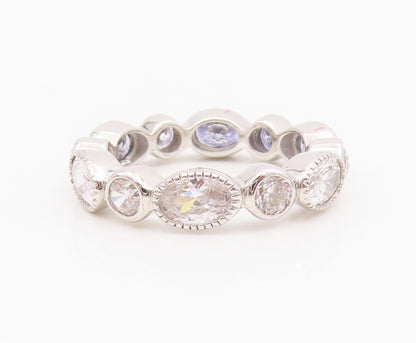 925 Sterling Silver Vintage Ring Round & Oval Cut Amethyst & CZ  Sz 7  RG33032